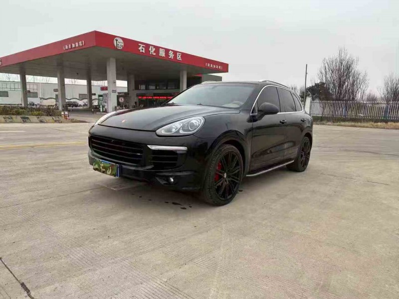 徐州17年保时捷卡宴9