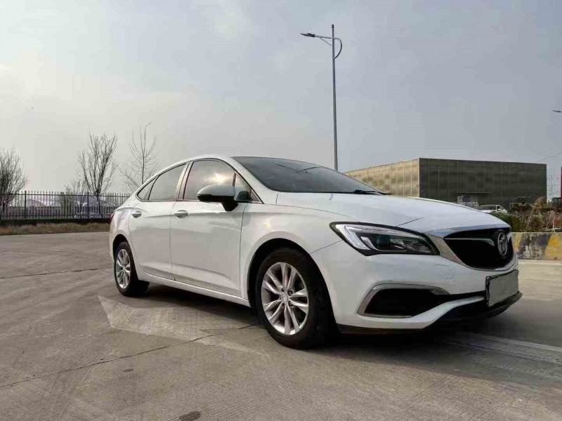 徐州18年別克威朗5