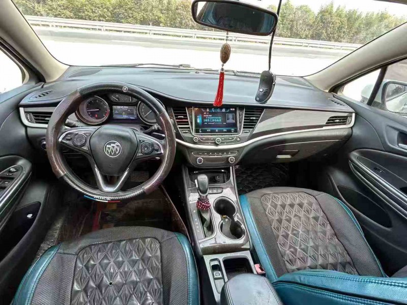 徐州18年別克威朗9