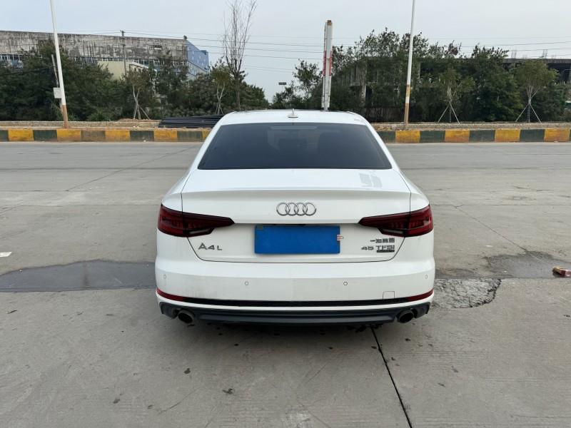 潮州19年奧迪A4L9