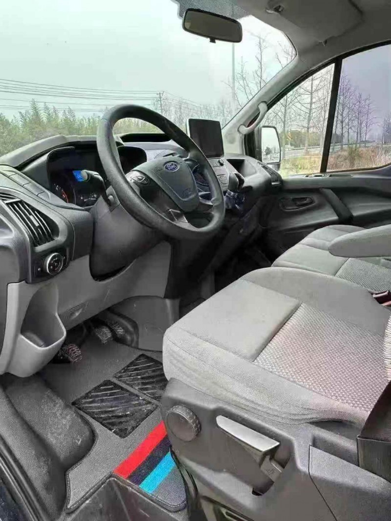 苏州22年福特全顺4