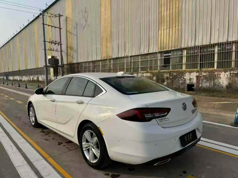 菏泽20年别克君威7