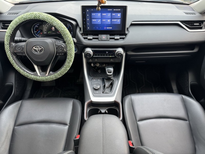 济宁22年丰田RAV4荣放5