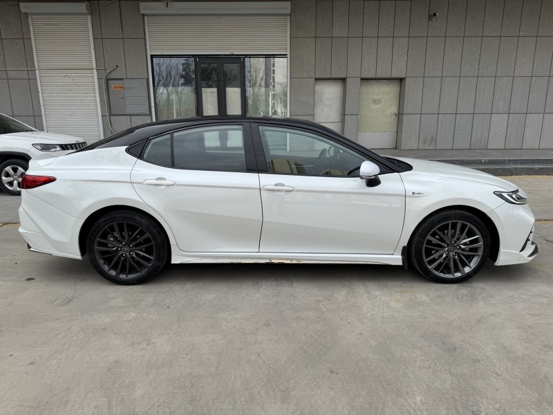 济宁24年丰田凯美瑞7