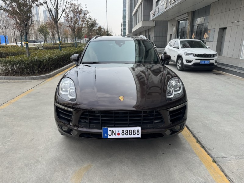济宁17年保时捷Macan1
