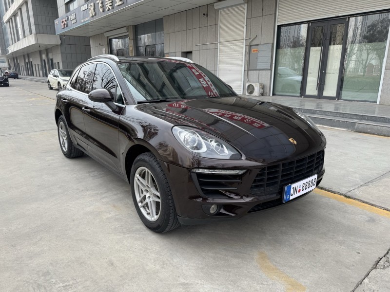 济宁17年保时捷Macan3
