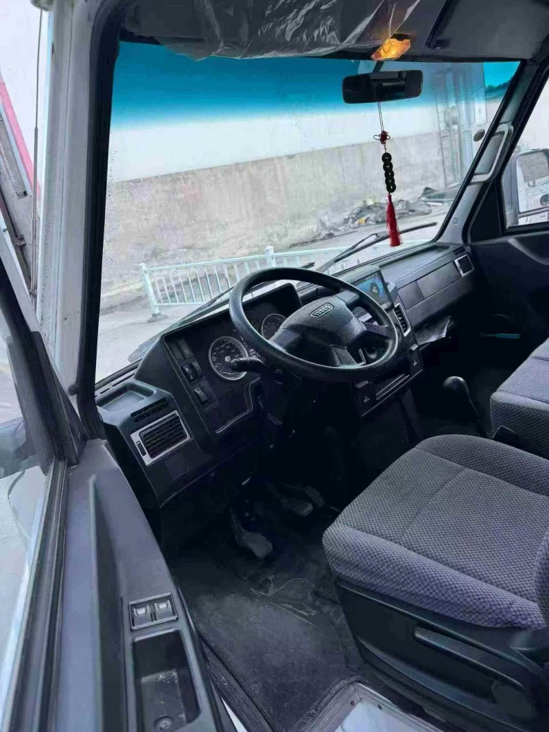 秦皇岛22年依维柯得意5