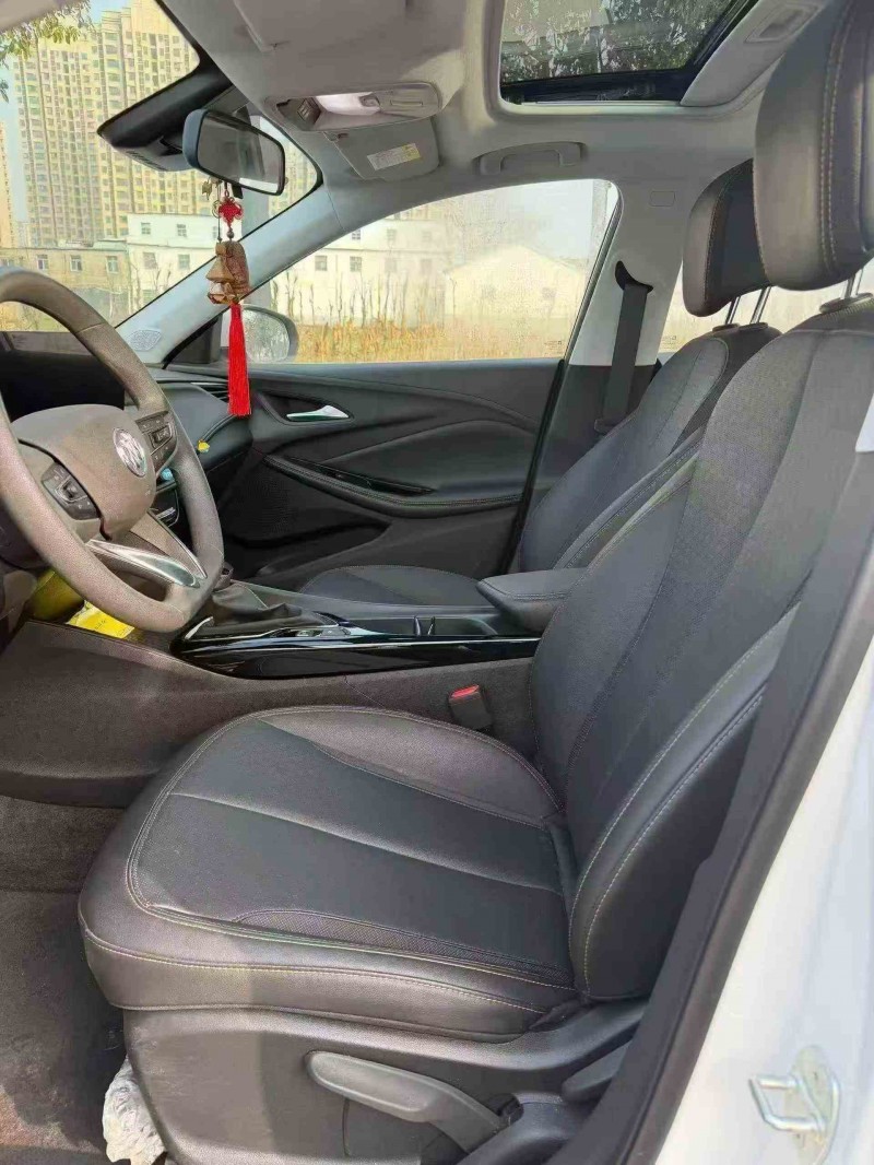 蚌埠25年别克威朗5