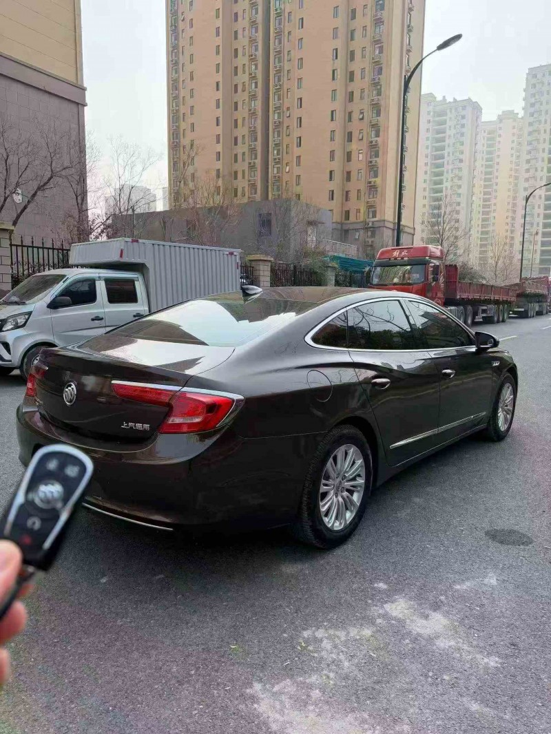 马鞍山16年别克君越7