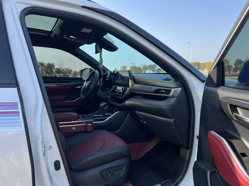 盐城24年丰田皇冠6