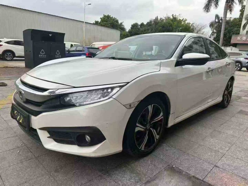 汕头17年本田思域3