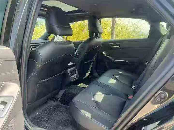 珠海23年丰田亚洲龙5