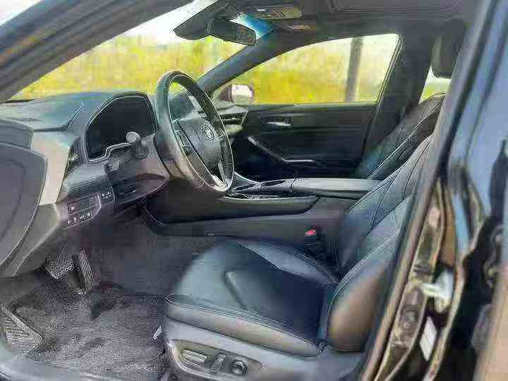 珠海23年丰田亚洲龙6