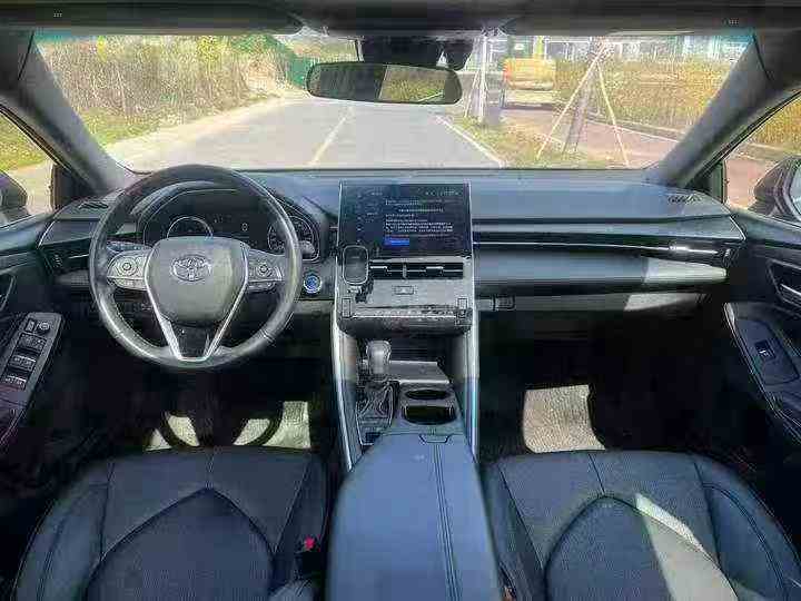 珠海23年丰田亚洲龙7