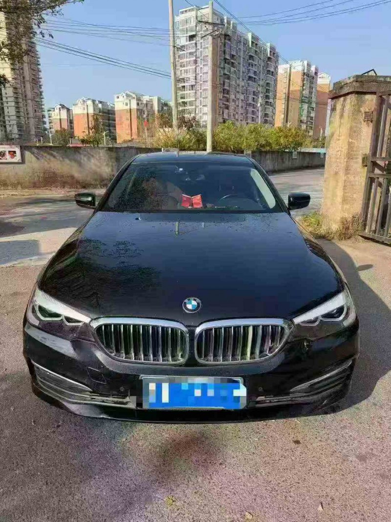 钦州18年宝马5系1