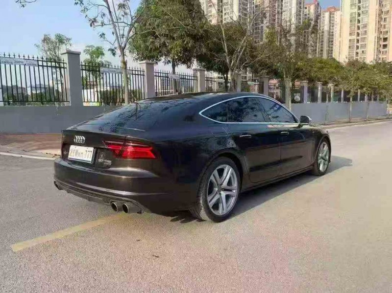 南寧16年奧迪A7L7