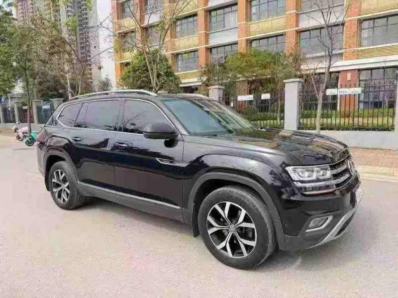 南寧20年大眾途昂3