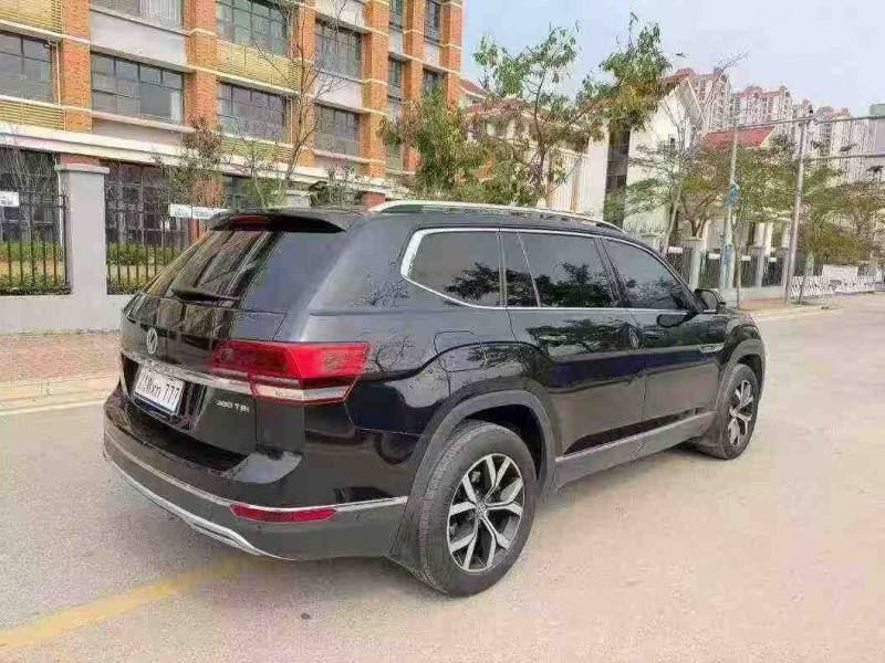 南寧20年大眾途昂8