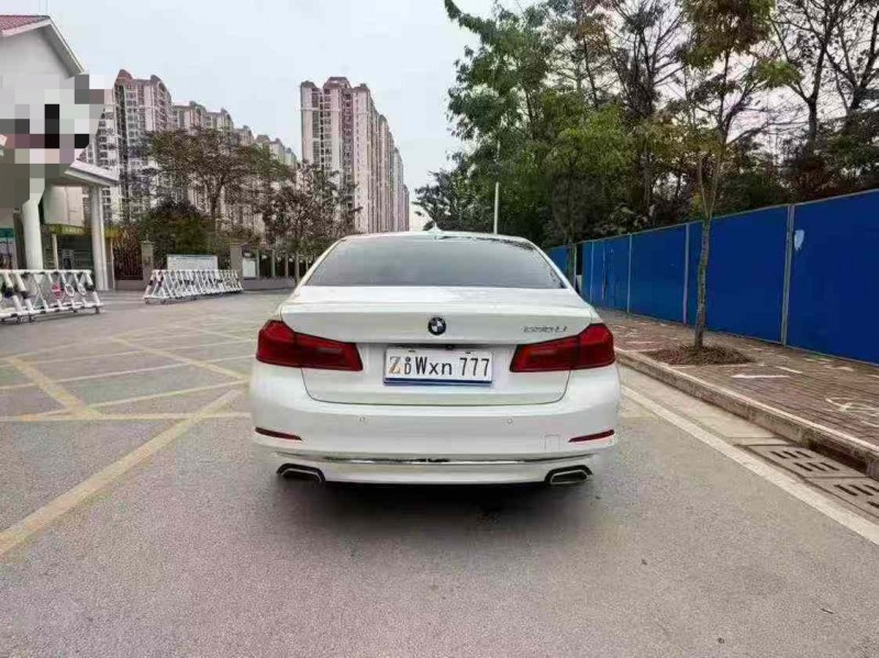 南寧20年寶馬5系9