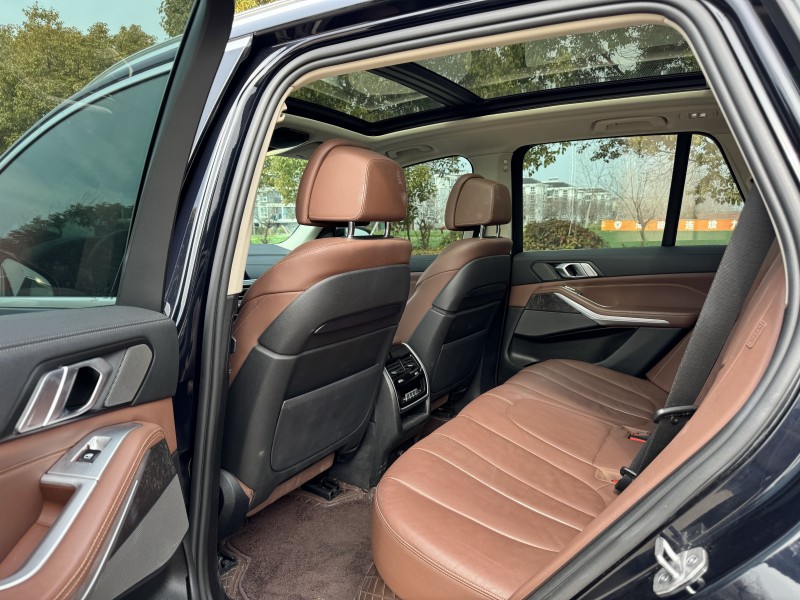 盐城21年宝马X57