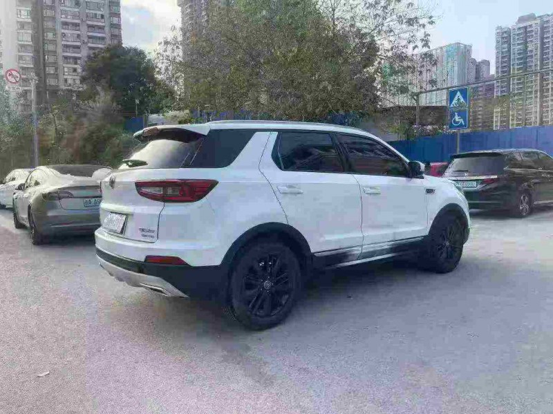 南寧19年長安汽車CS557