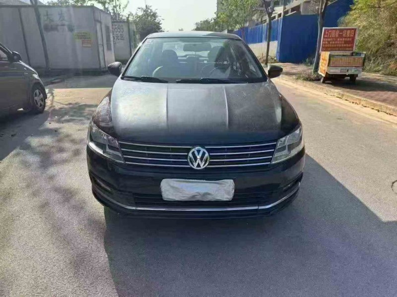 南宁17年大众朗逸1