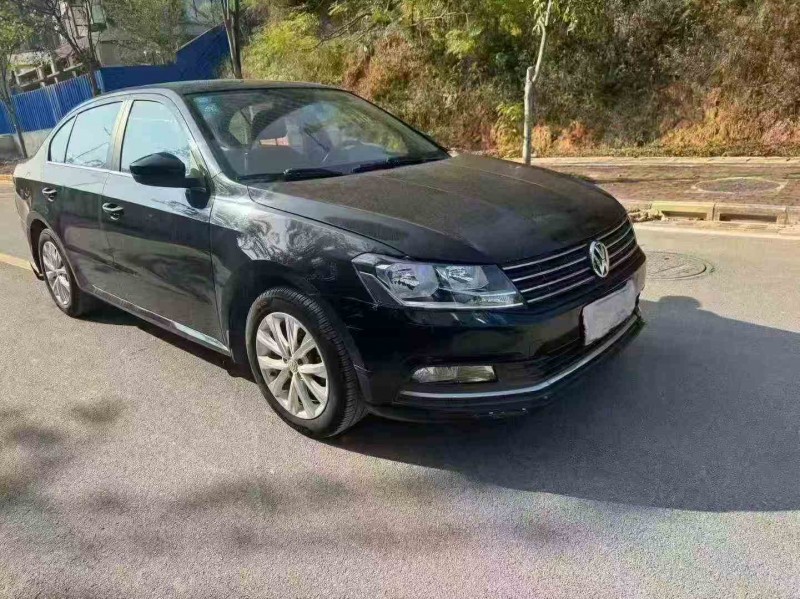 南宁17年大众朗逸2