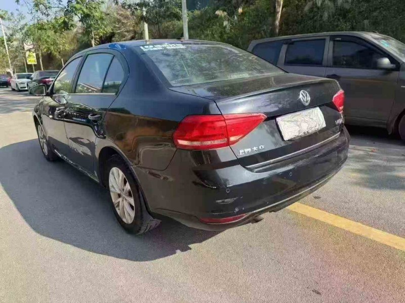 南宁17年大众朗逸8