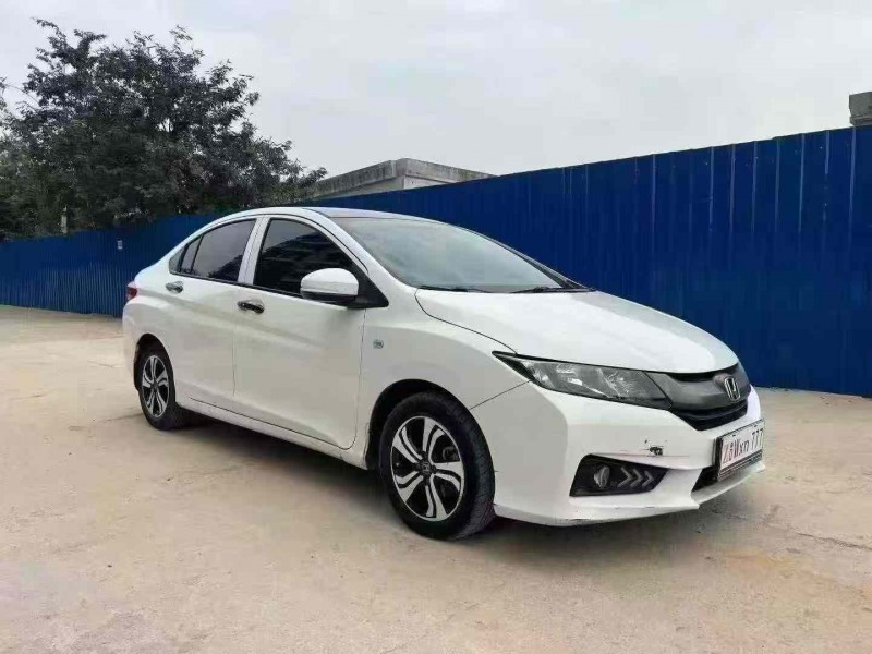 南宁17年本田锋范2