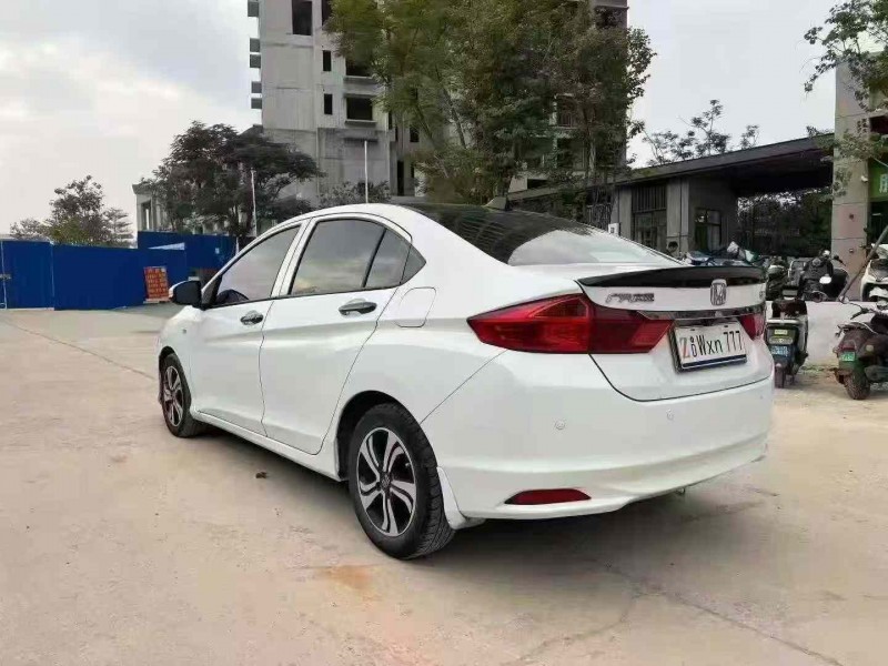 南宁17年本田锋范8