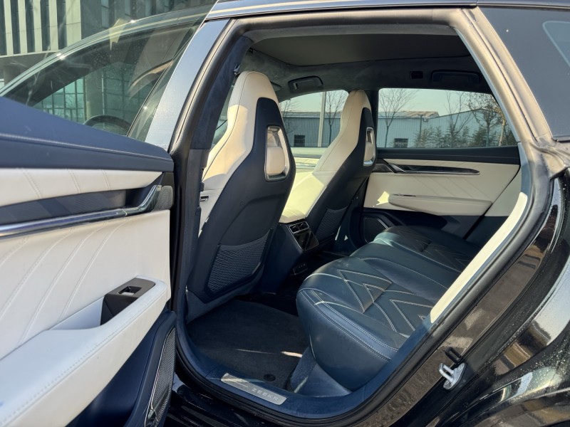 盐城23年极氪汽车0017