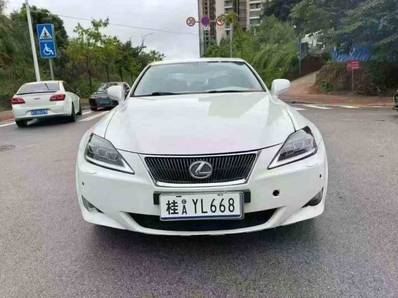 南宁07年雷克萨斯IS1
