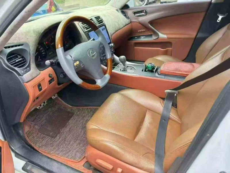 南宁07年雷克萨斯IS4