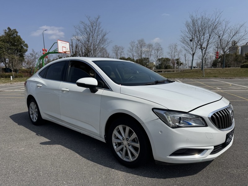 盐城16年别克威朗2