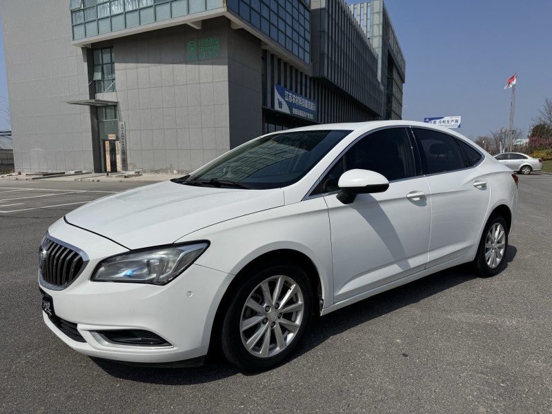 盐城16年别克威朗3