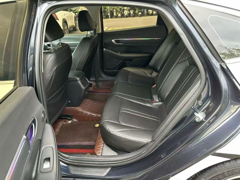 东莞21年现代索纳塔5