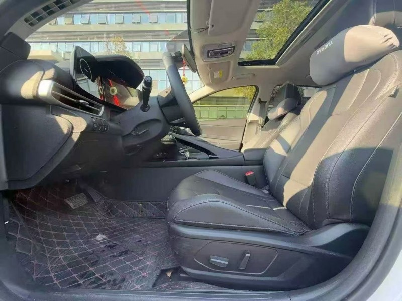 东莞24年现代伊兰特4