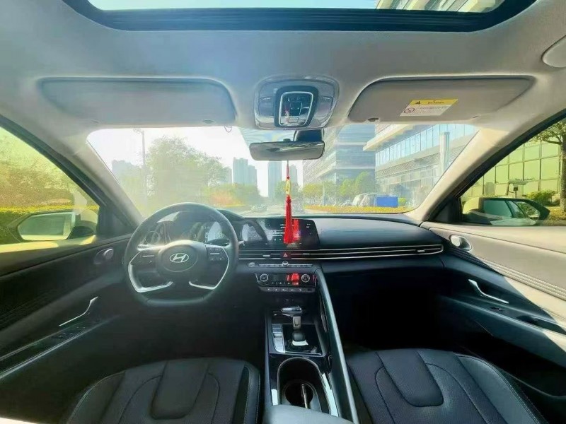 东莞24年现代伊兰特6