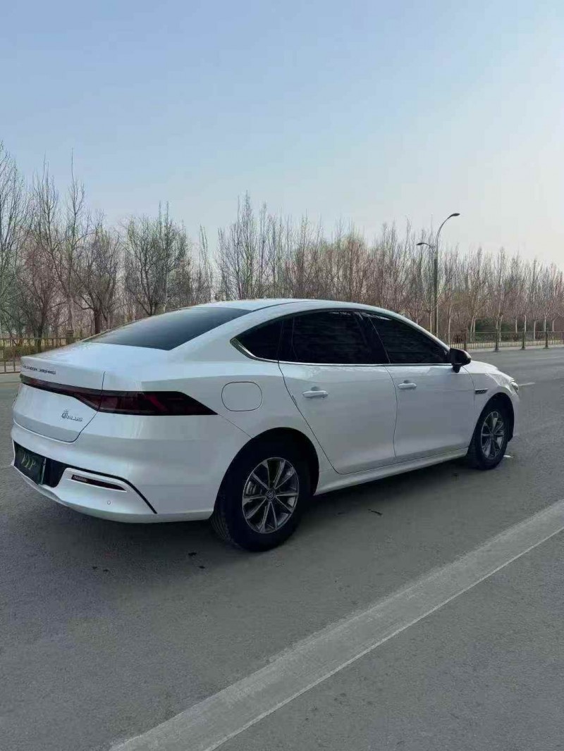 邢臺25年比亞迪秦8