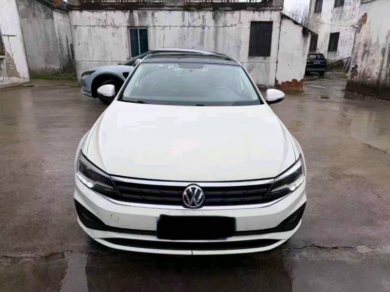 南通21年大眾凌渡1