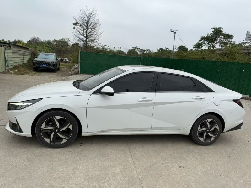 中山22年现代伊兰特4