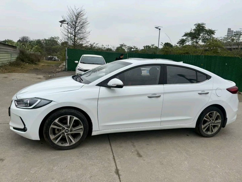 中山19年现代领动4