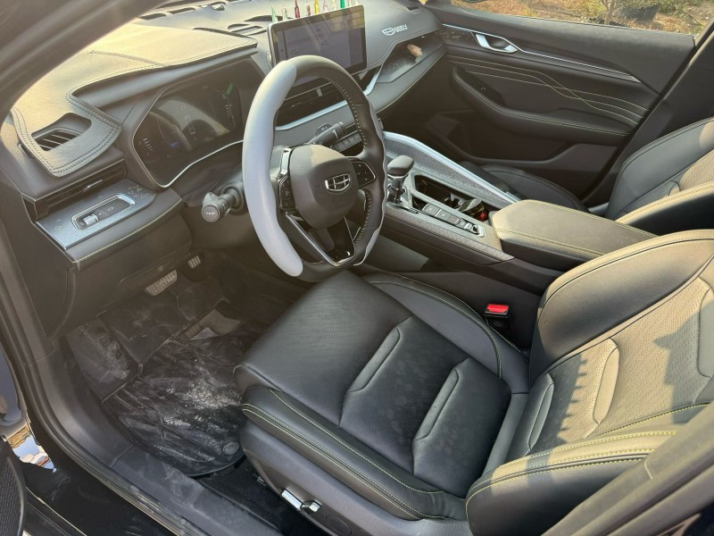 中山24年吉利EC76