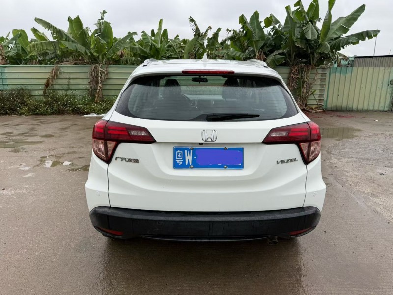 中山18年本田缤智4