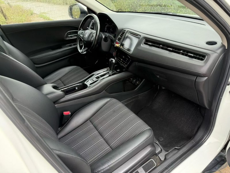 中山18年本田缤智8