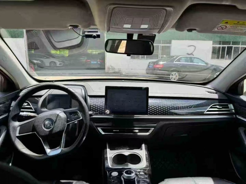 河源23年比亚迪秦6