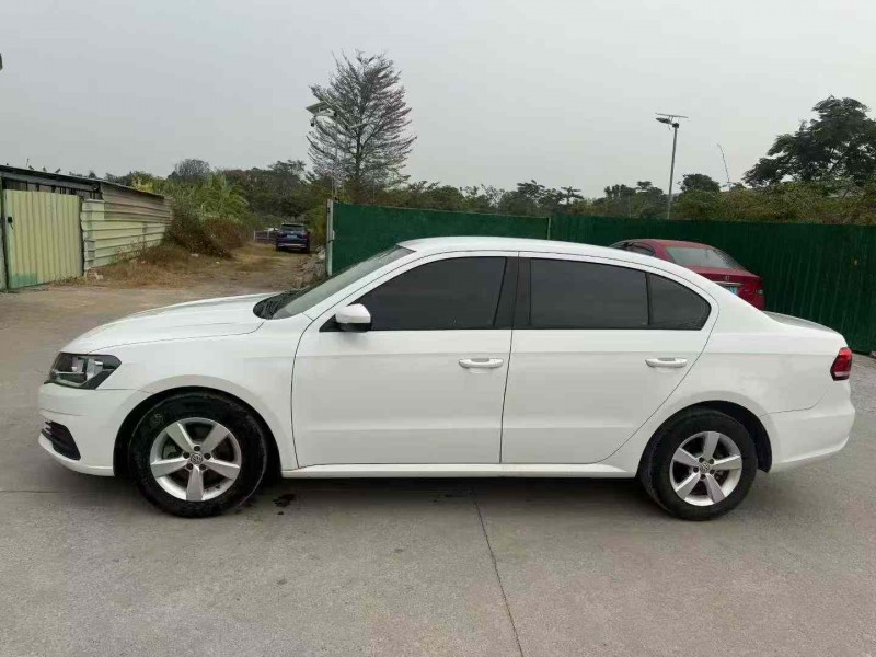 中山21年大众朗逸5