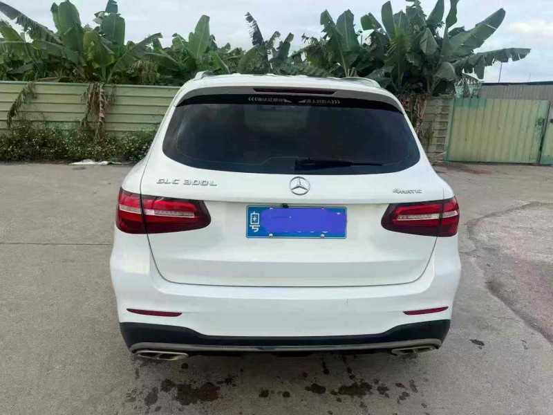 中山18年奔驰GLC4