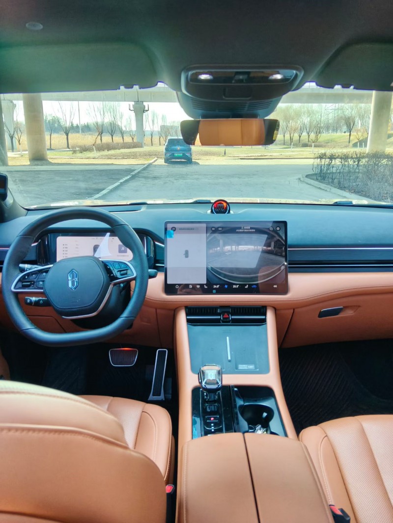 青岛24年华为智选问界5