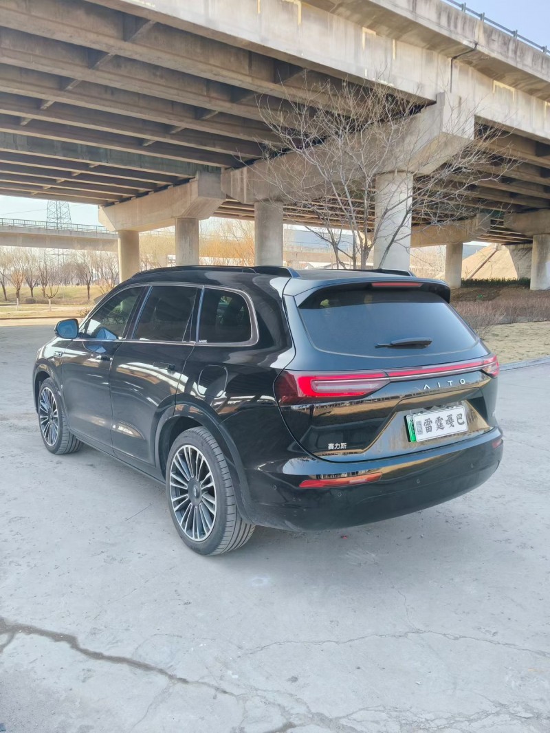 青岛24年华为智选问界7